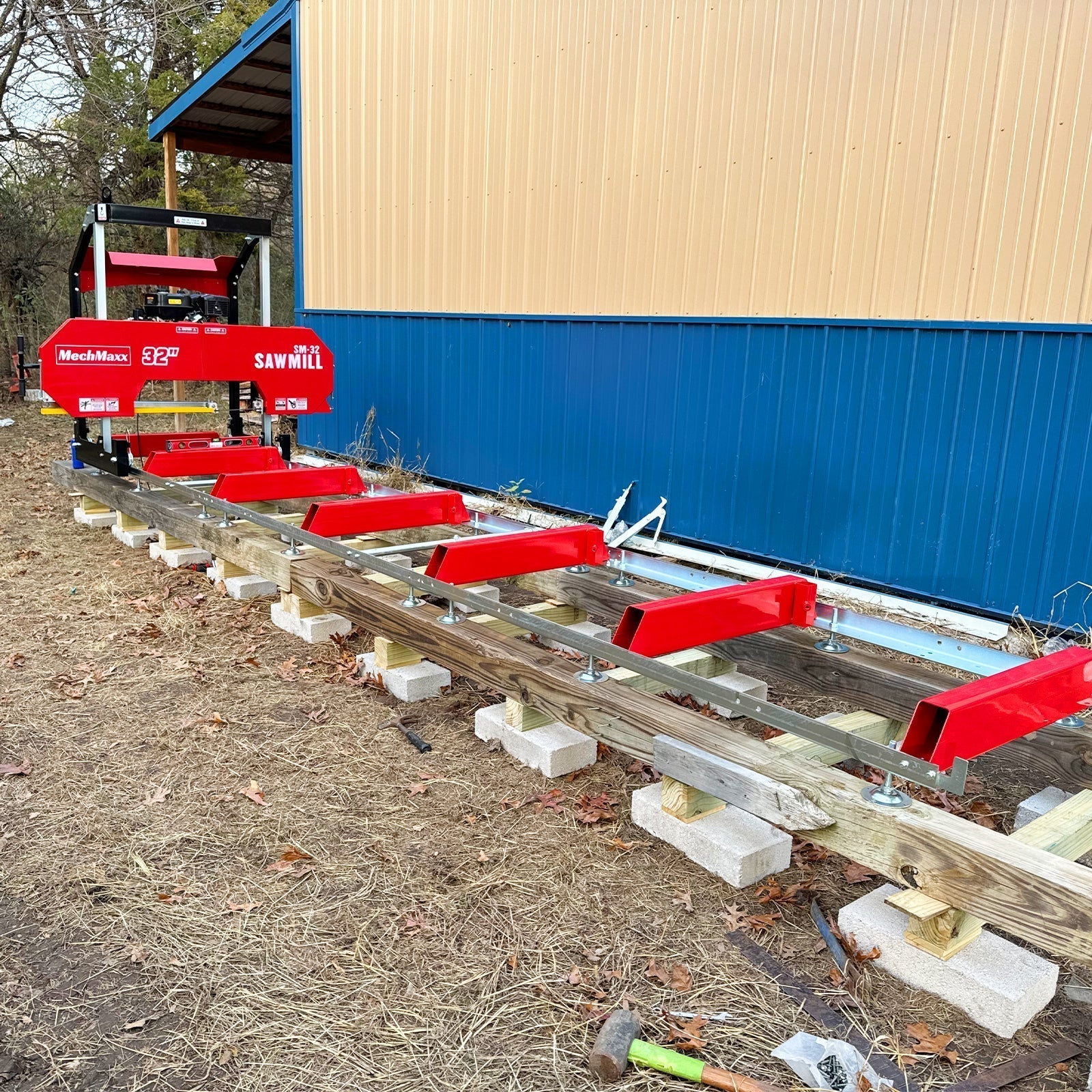 32" Portable Sawmill (5 x Blades Included), 459cc 15HP E-Start Gasoline Engine, 29" Board Width, 20' Track Length (13' Track Length + 6.6' Track Extension Included) , SM-32